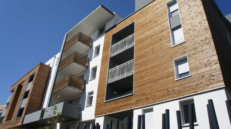 Facade en bois de la résidence Le Trianon